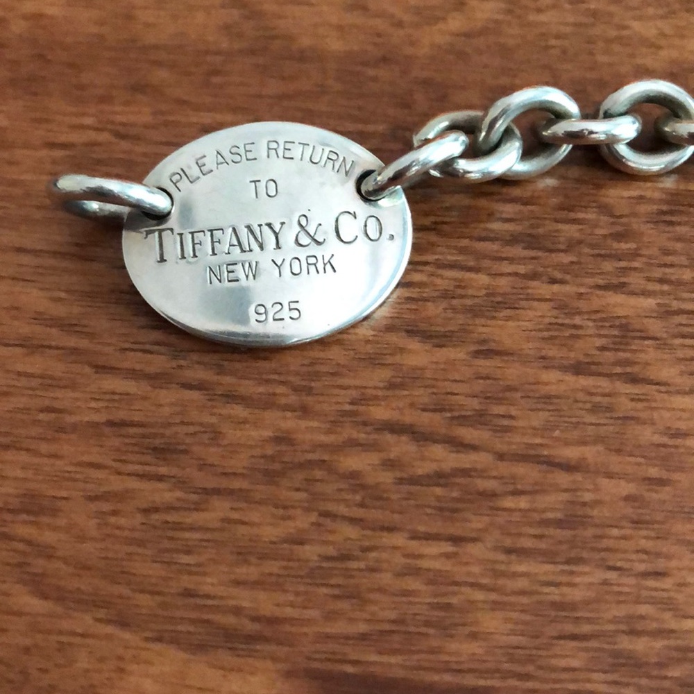 Return to Tiffany & Co necklace